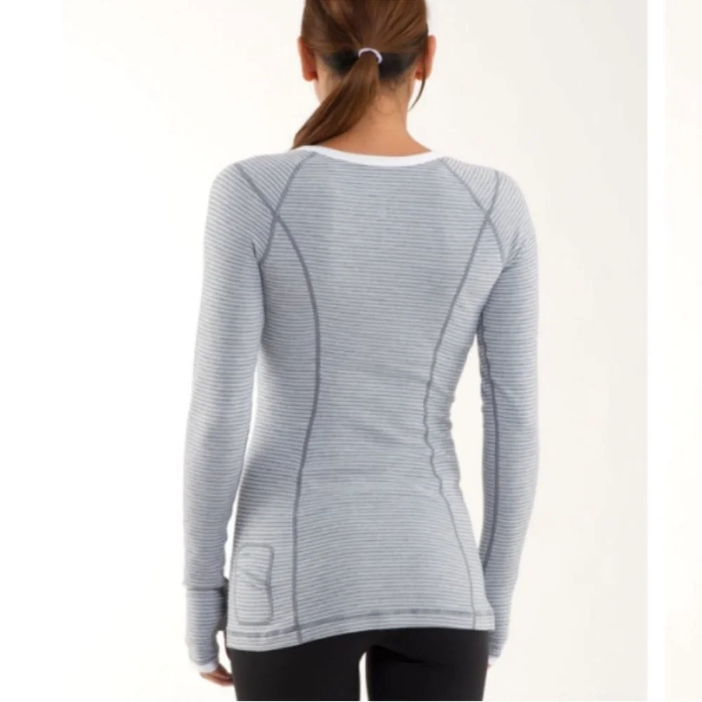 Lululemon Run Turn Around Long Sleeve Heathered Blur Gray Size 6